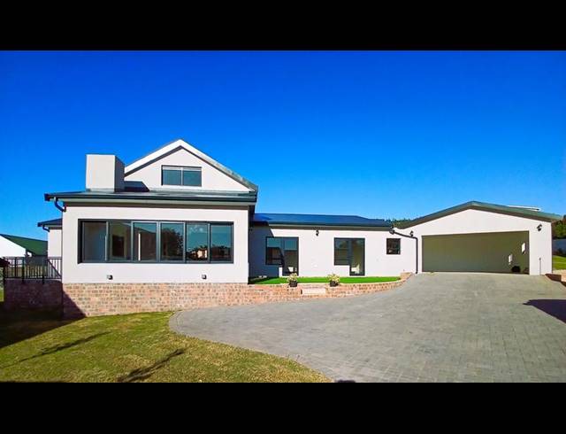 4 BEDROOM HOUSE FOR SALE IN STILBAAI-WES
